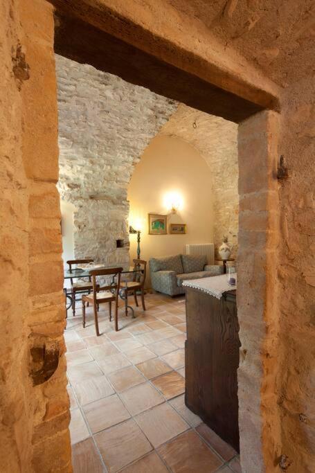 All Stone Horse Stable Converted To Elegant Apartment - Baltimora Spoleto Exterior photo